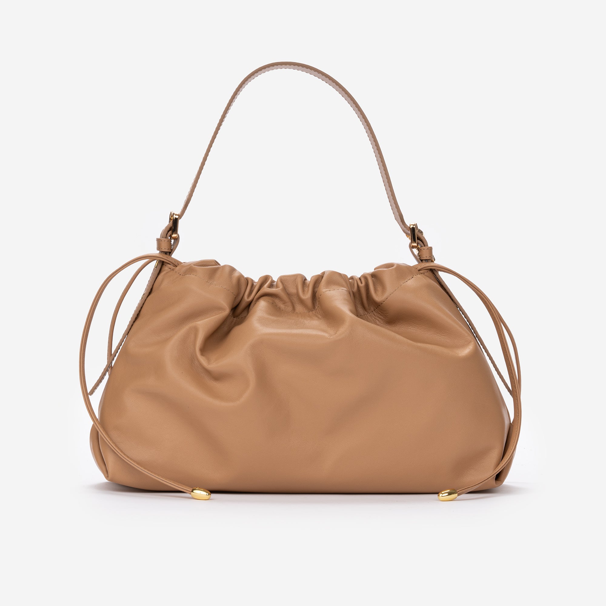 DELIA CAMEL
